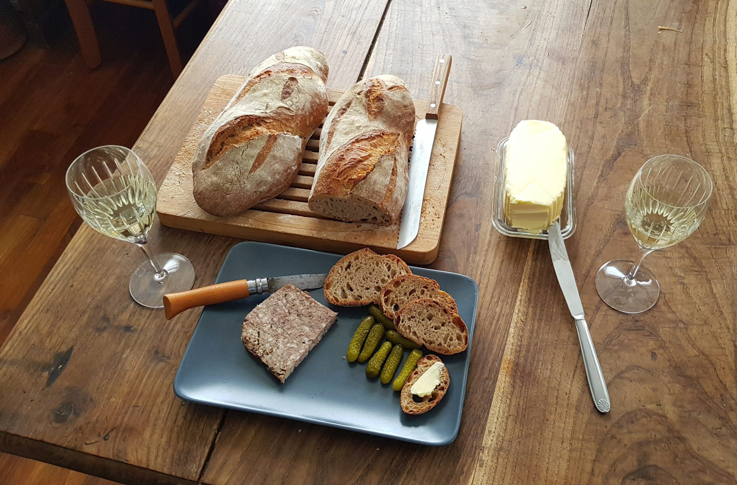 Pain au levain : histoire, bienfaits et appel à recenser les artisans du levain naturel